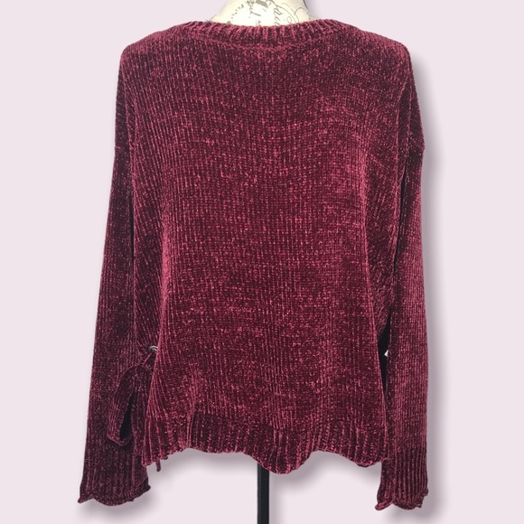 XOXO, Chunky Knit Sweater, Super Soft, Ties At Hem, Size XL - Picture 2 of 14